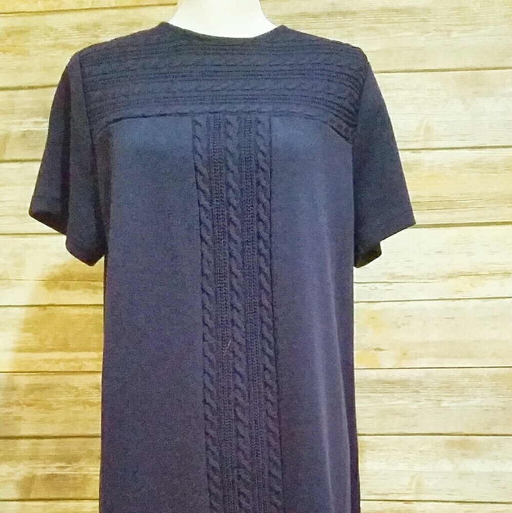 Trendy dark purple cold-weather sweater dress!